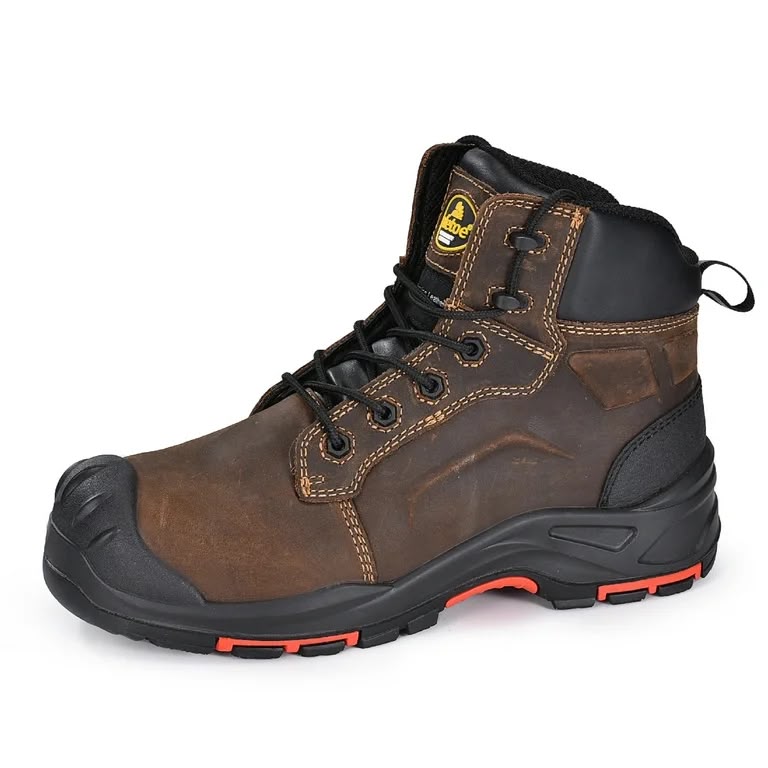 Safety boots